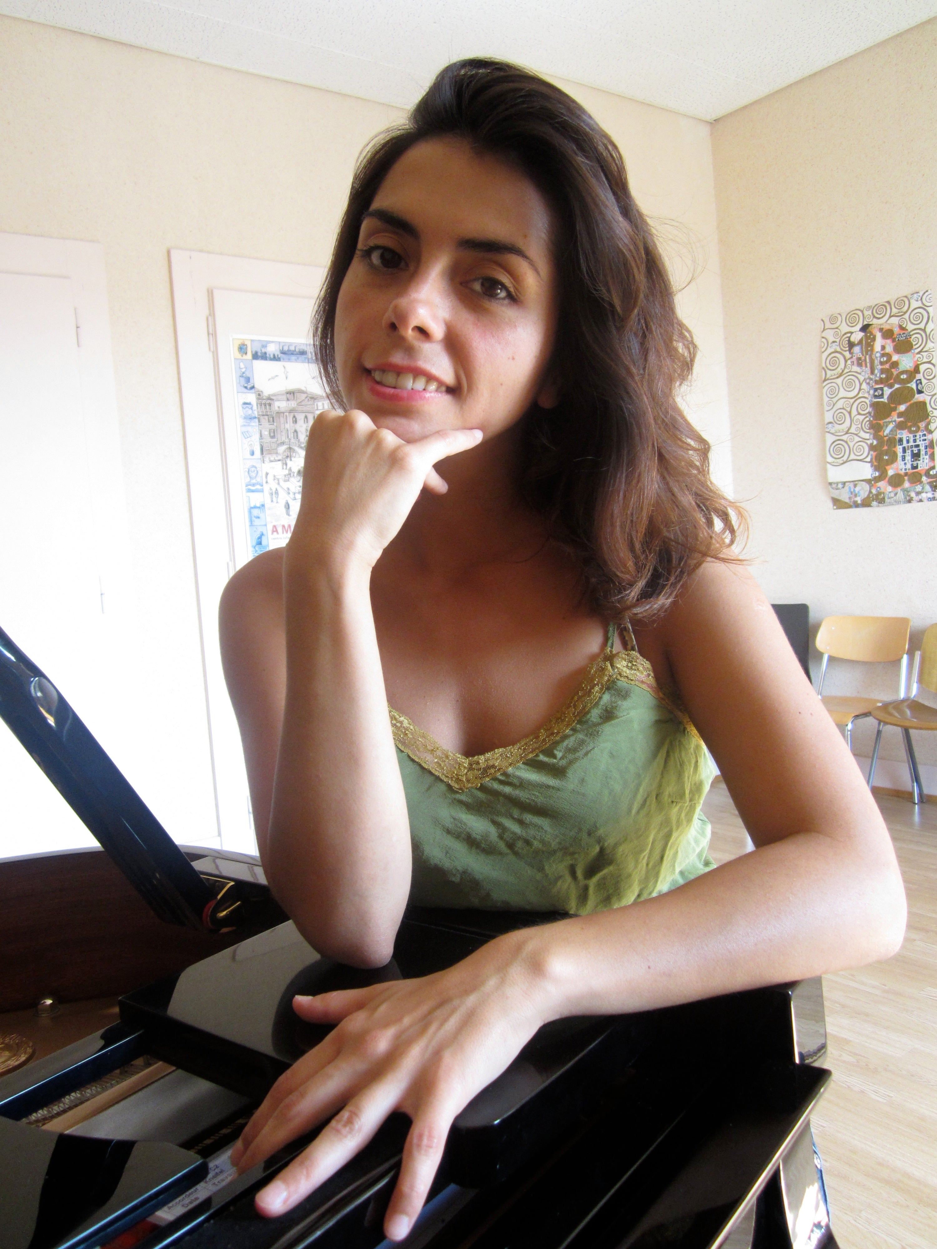 files/Carla-Sandoval-01.jpg